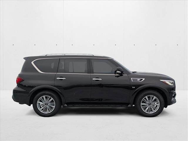 2019 Infiniti QX80 Luxe photo 4