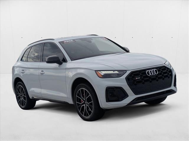 2022 Audi SQ5 Premium Plus photo 3