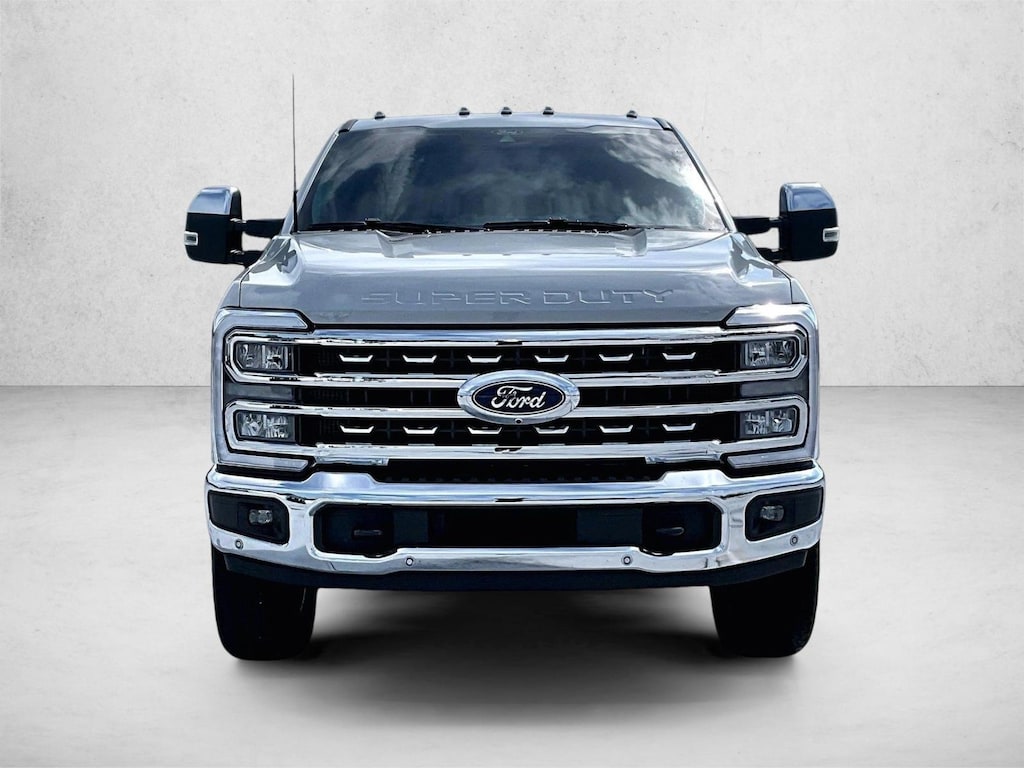Used 2025 Ford F-250 LARIAT Truck Crew Cab