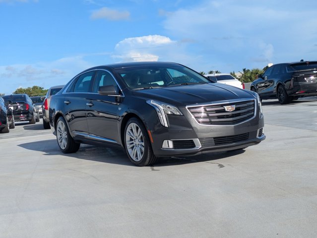 2019 Cadillac XTS Luxury photo 3