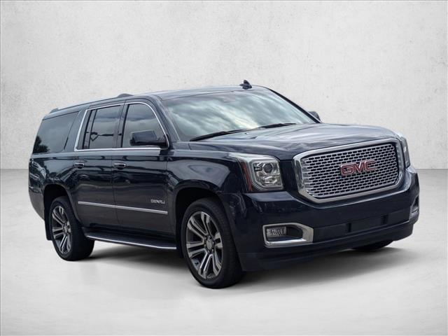 2017 Gmc Yukon XL Denali photo 3