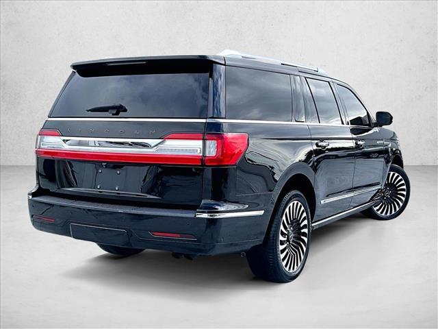 2019 Lincoln Navigator Black Label photo 2