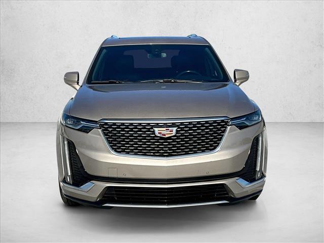 2022 Cadillac XT6 Luxury photo 2