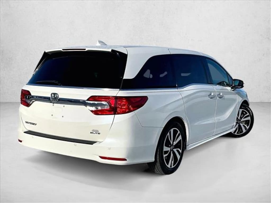 Used 2018 Honda Odyssey Elite Van