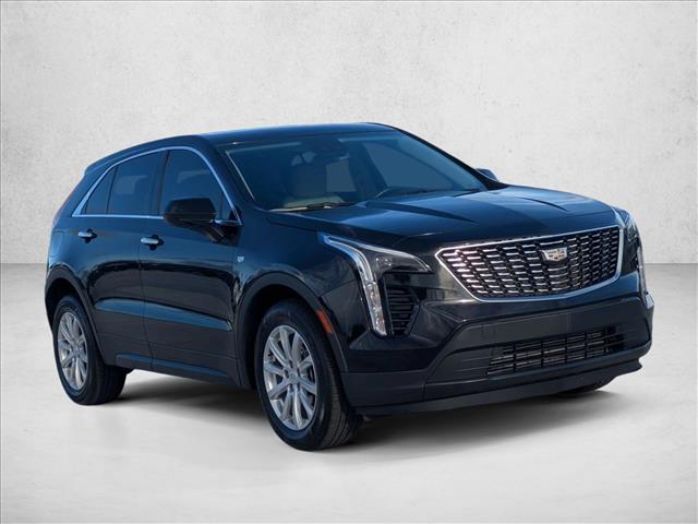 2023 Cadillac XT4 Luxury photo 3