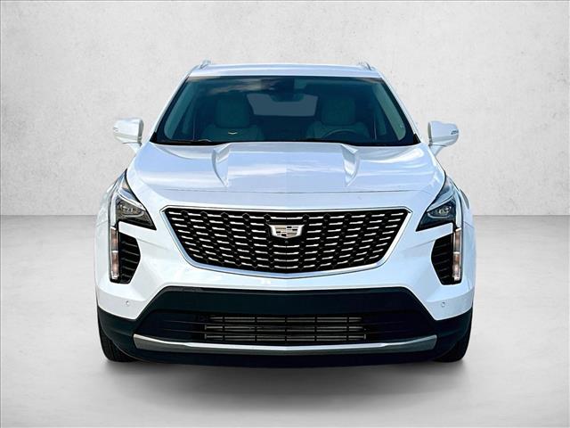 2022 Cadillac XT4 Premium Luxury photo 3
