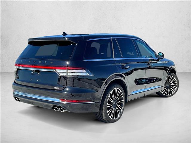2023 Lincoln Aviator Black Label photo 2