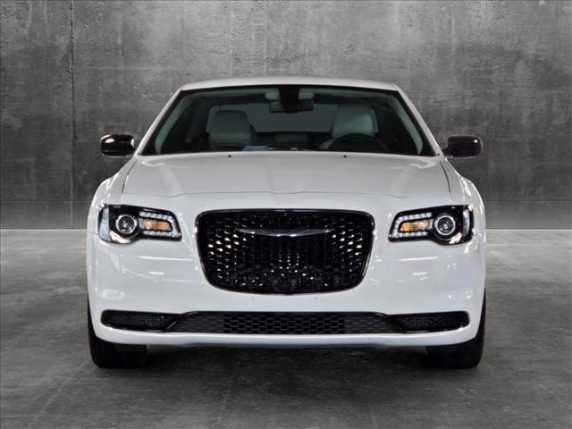Used 2022 Chrysler 300 Touring with VIN 2C3CCAAG9NH203885 for sale in Mobile, AL