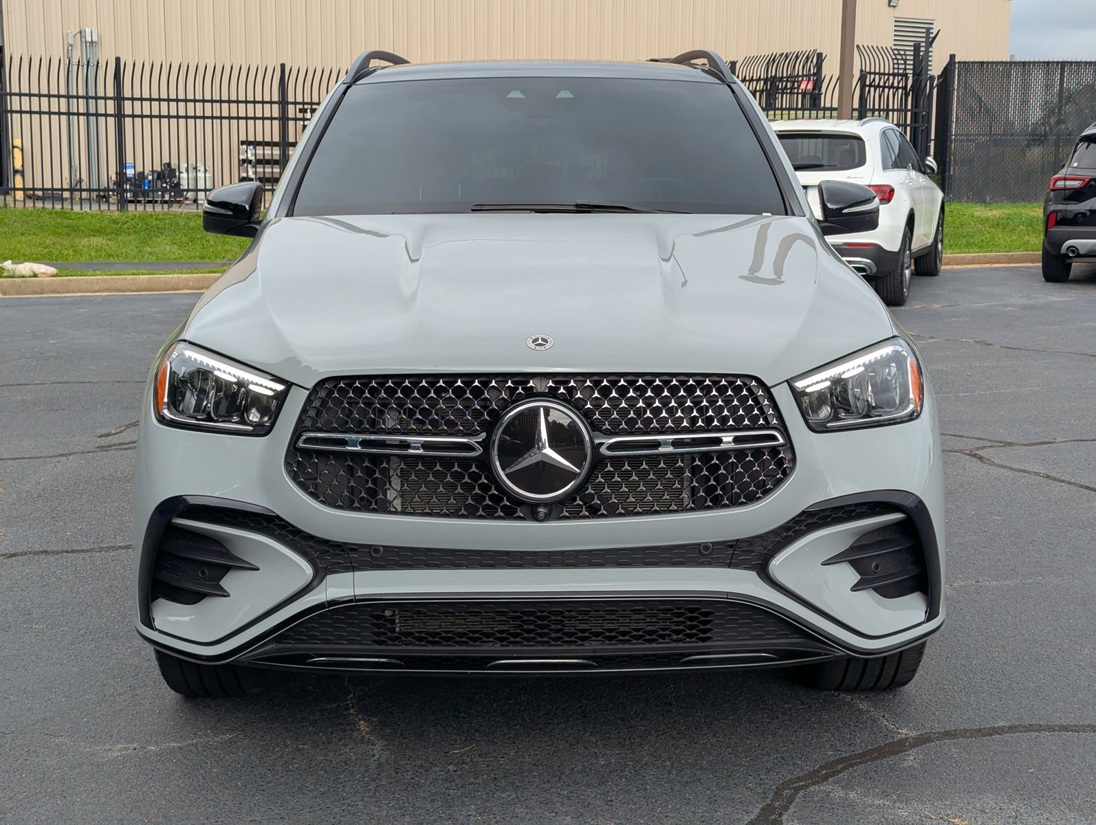 2024 Mercedes Benz GLE 450 photo 2