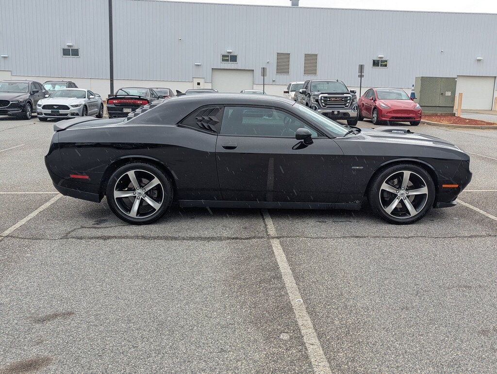Used 2018 Dodge Challenger R/T Shaker 2dr Car