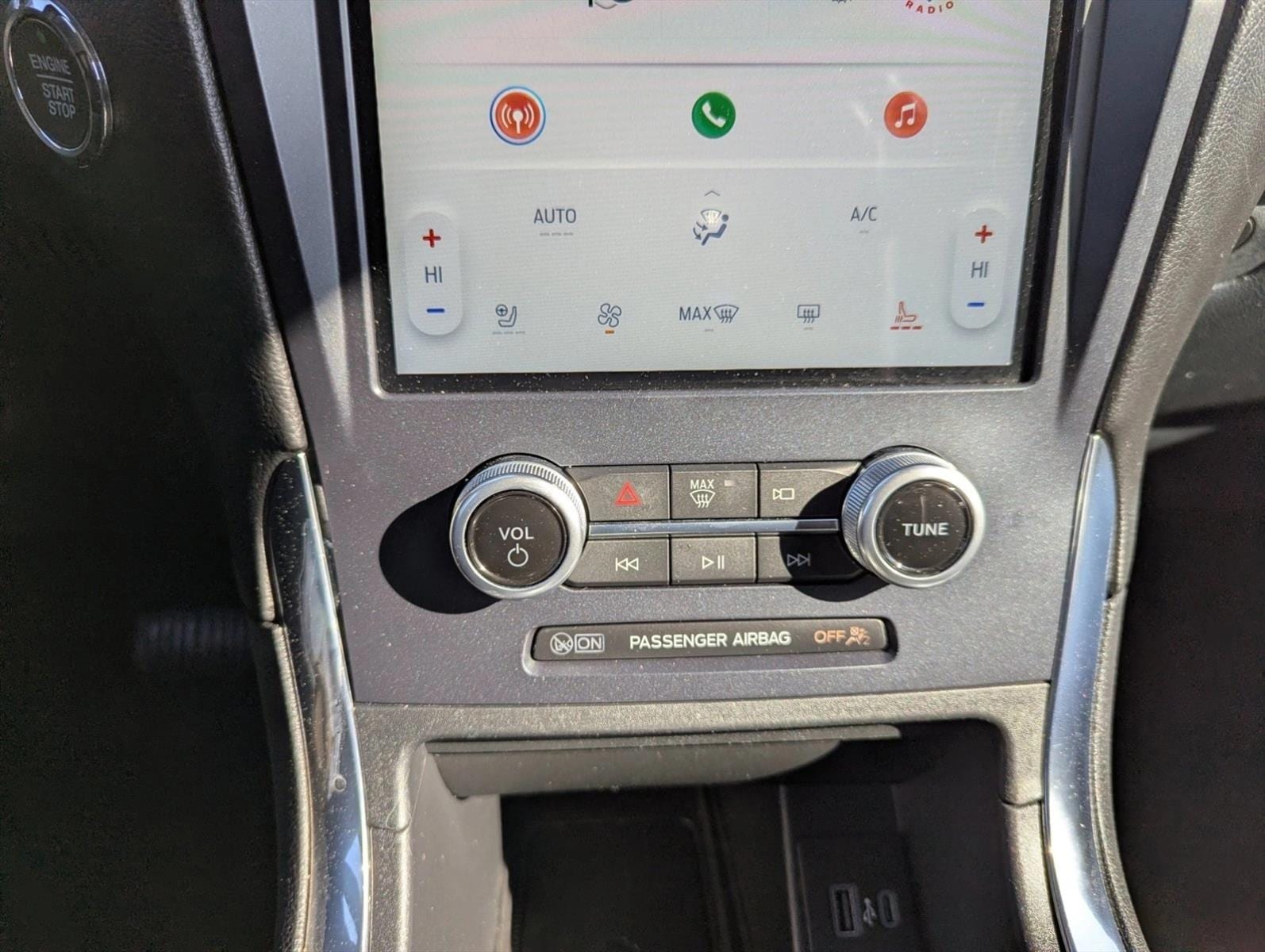 2022 Ford Edge Titanium - Photo 19