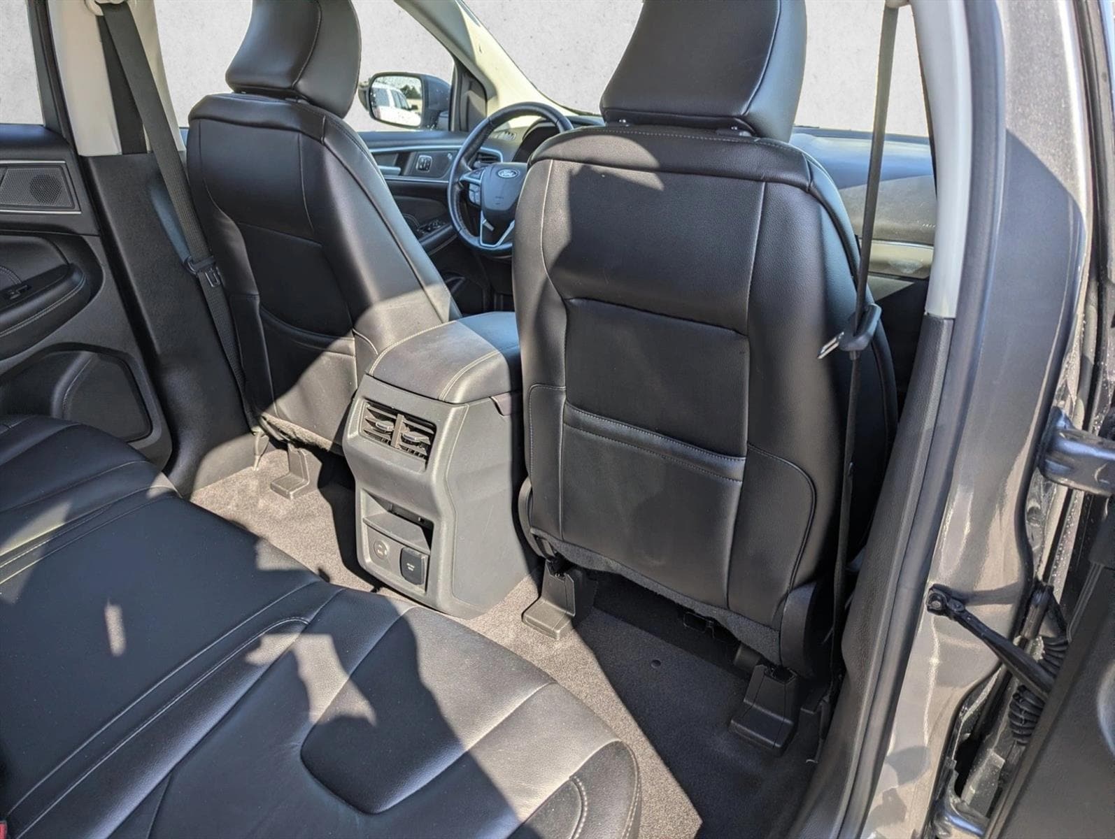 2022 Ford Edge Titanium - Photo 28