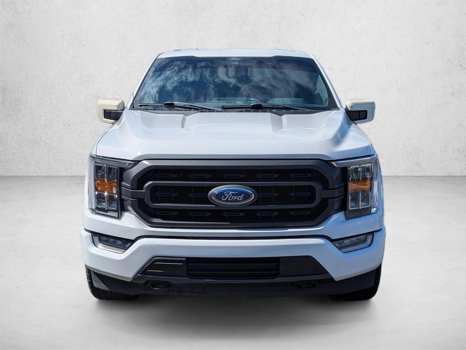2021 Ford F-150 XLT photo 2