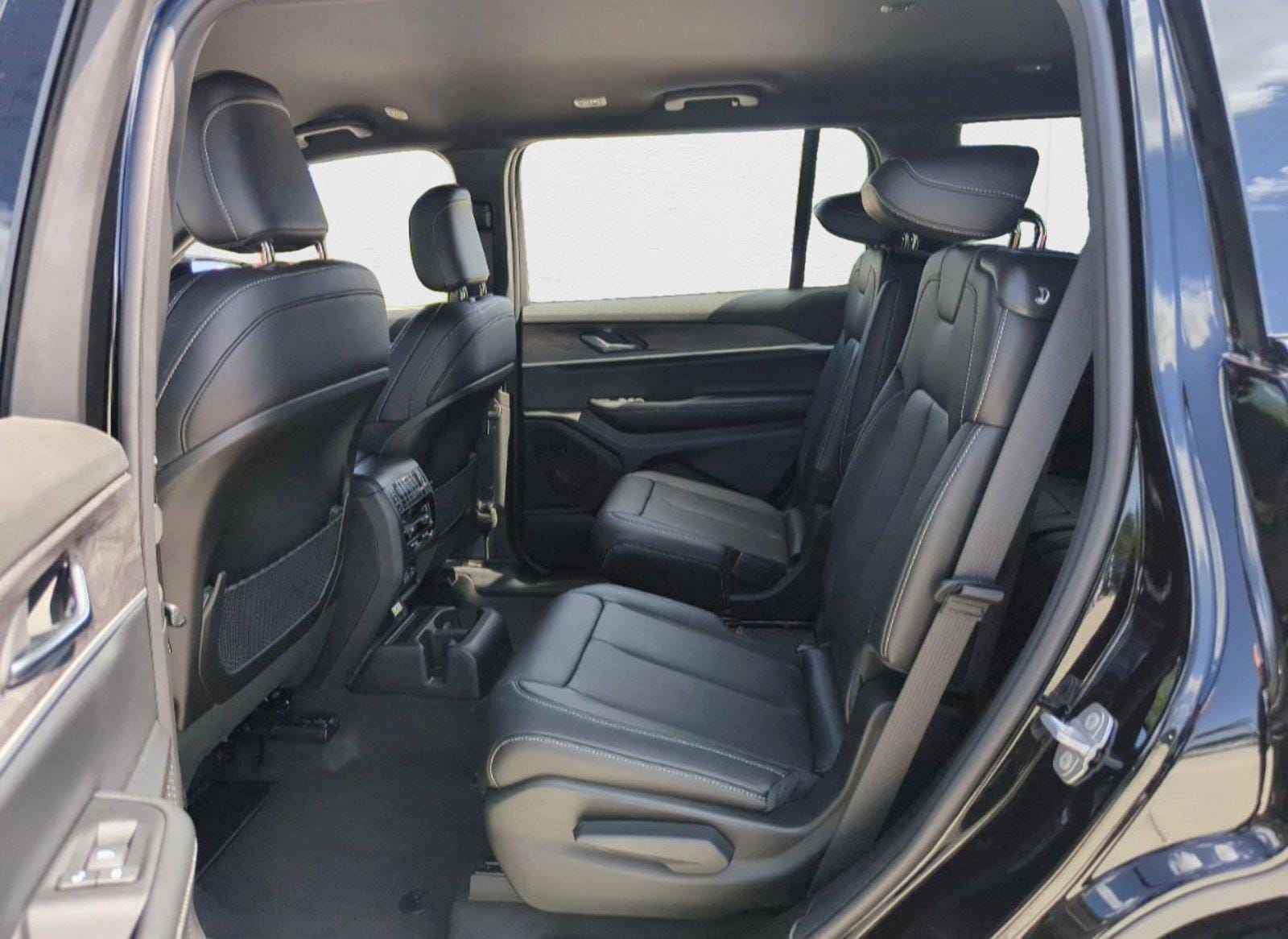 2025 Jeep Grand Cherokee L Limited - Photo 16