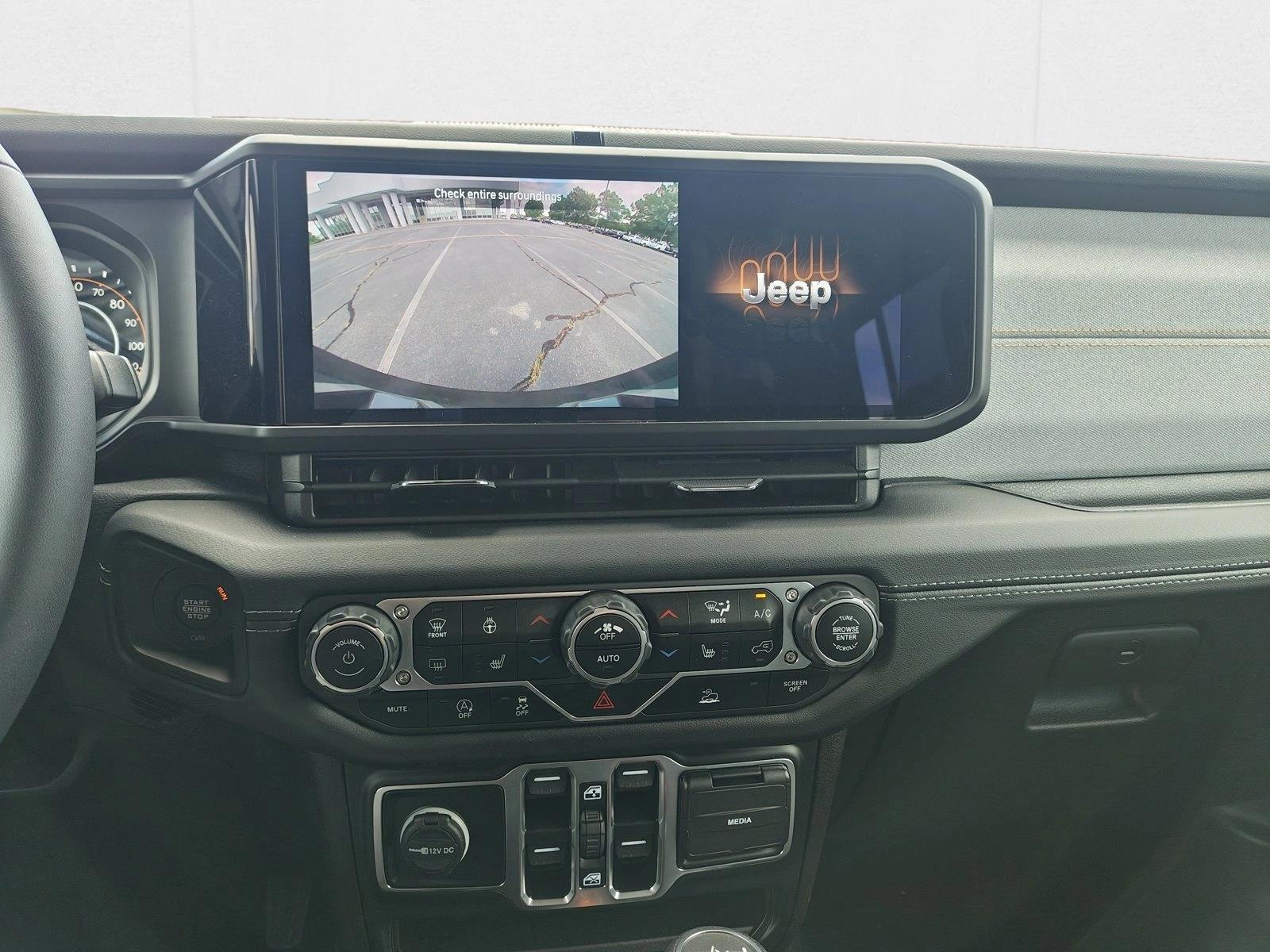 2024 Jeep Wrangler 4-Door Sahara - Photo 10