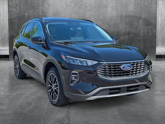2023 Ford Escape Sport photo 3