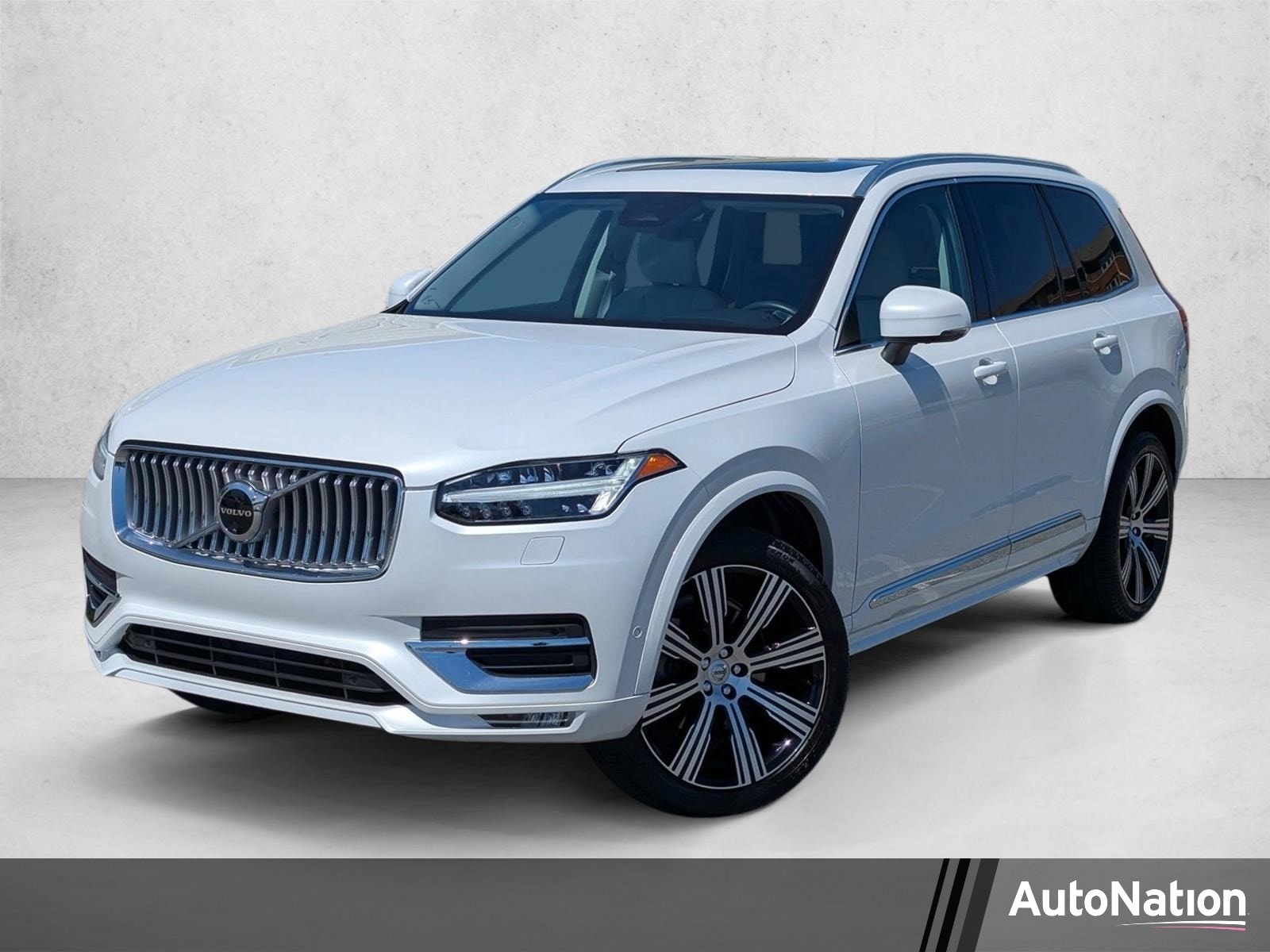 2024 Volvo XC90 B5 Plus Bright theme 4WD's photo