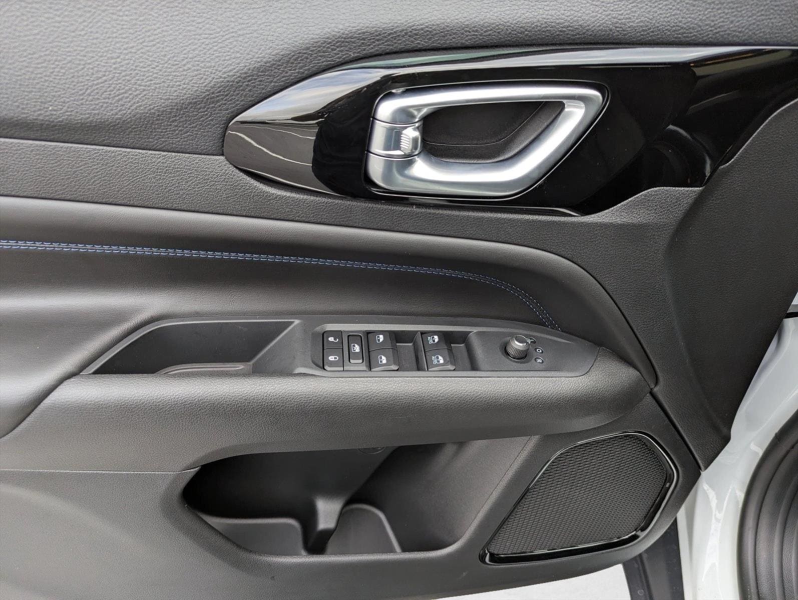 2026 Jeep Compass Latitude Altitude - Photo 10