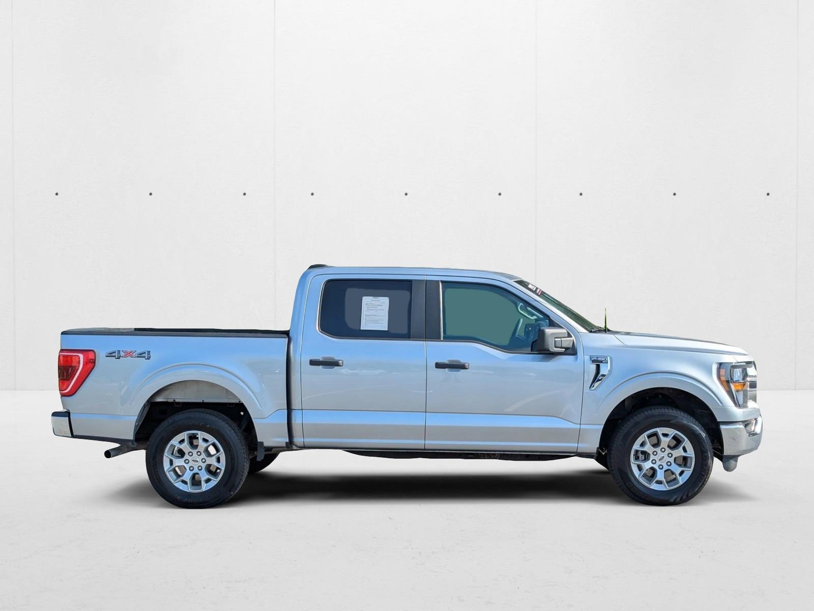 2023 Ford F-150 XLT photo 4