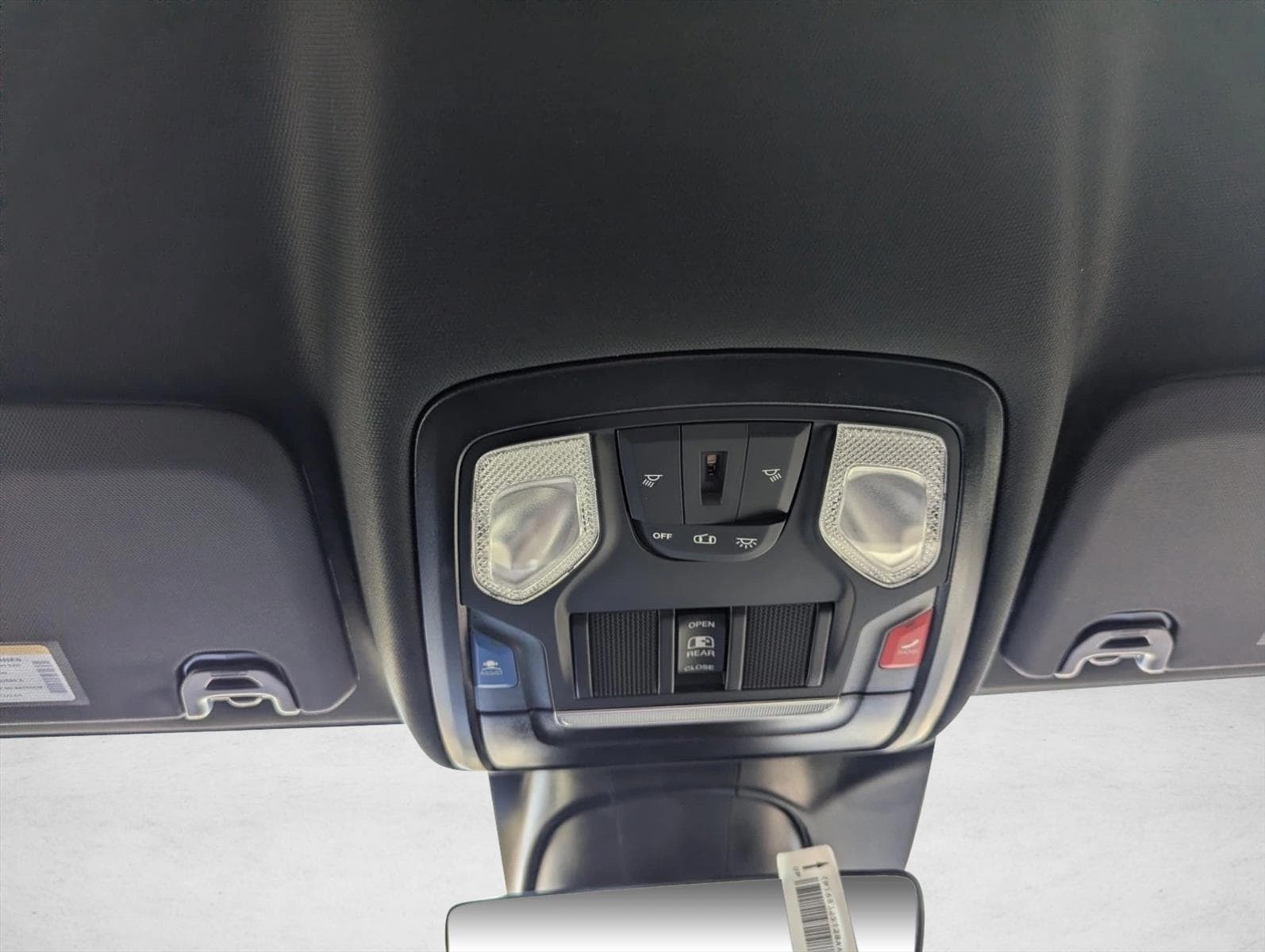 2026 RAM 2500 Tradesman/Black Express - Photo 21