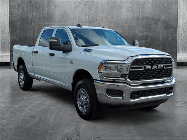 2024 Ram 3500 Tradesman photo 3