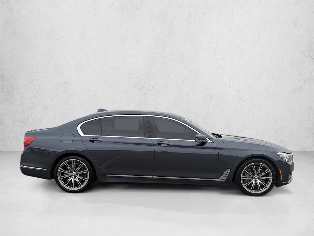 Used 2017 BMW 7 Series 740i 4dr Car