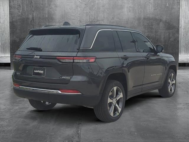 2025 Jeep Grand Cherokee Limited photo 2