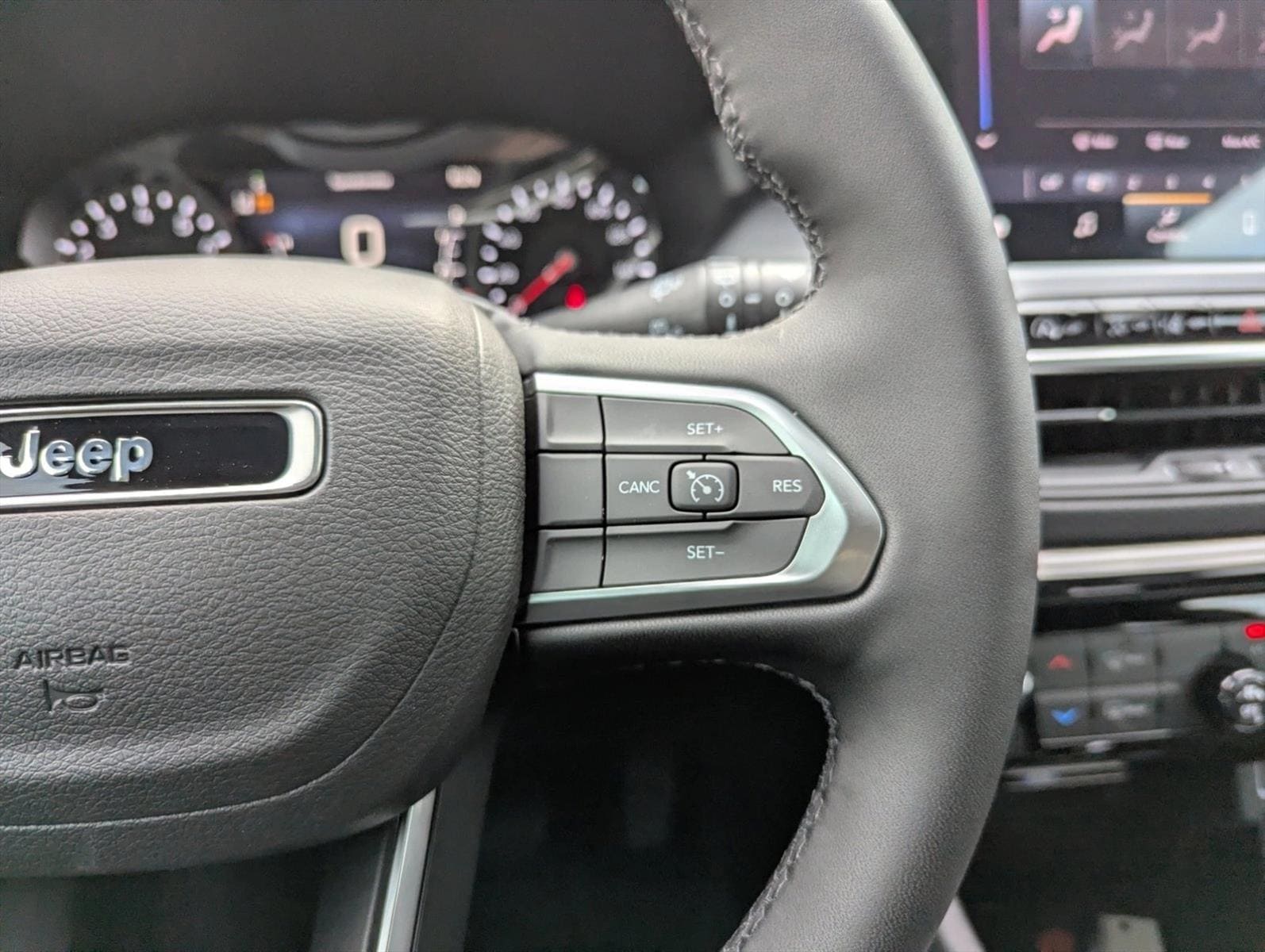 2026 Jeep Compass Latitude Altitude - Photo 14