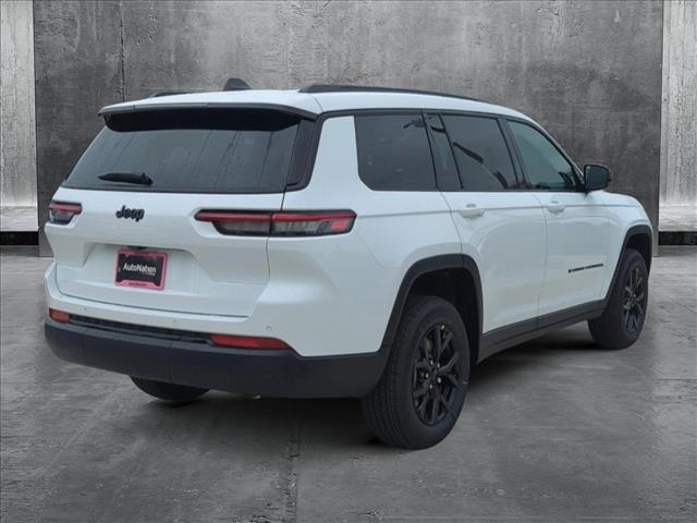2025 Jeep Grand Cherokee Altitude X photo 2