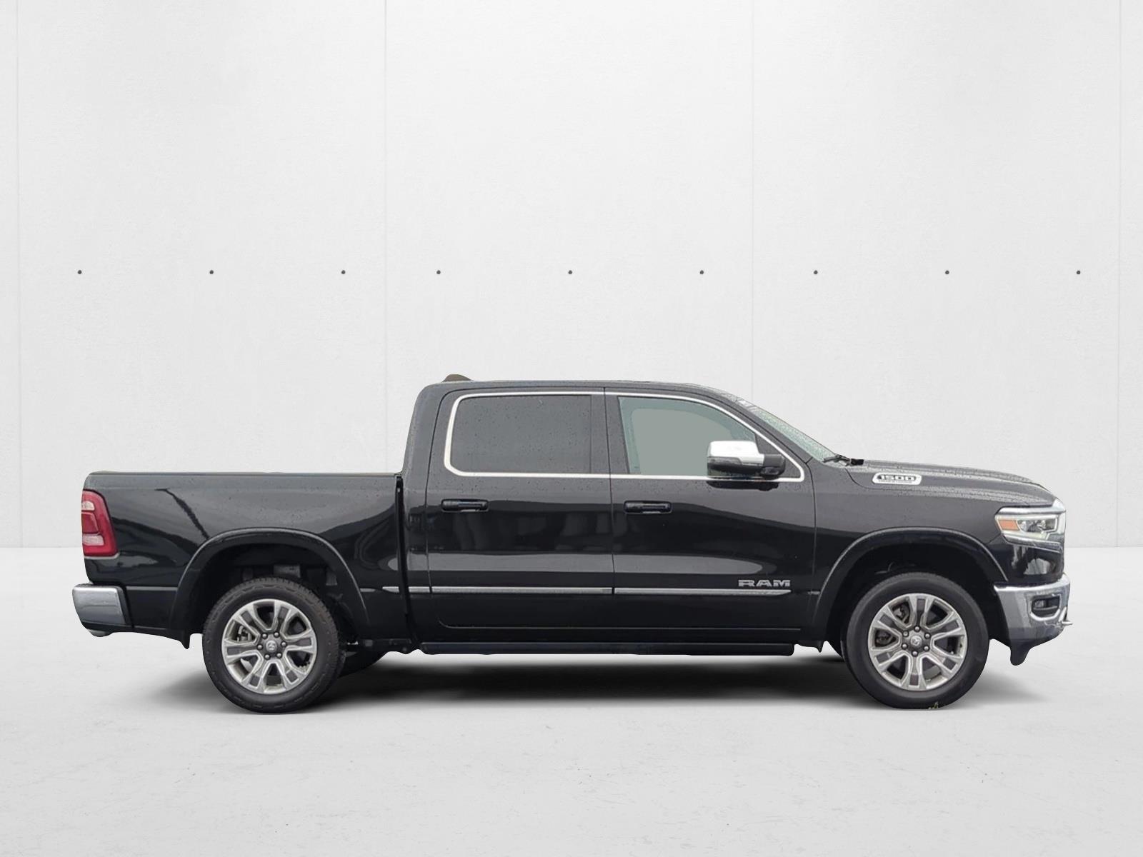 2023 Ram 1500 Limited photo 4