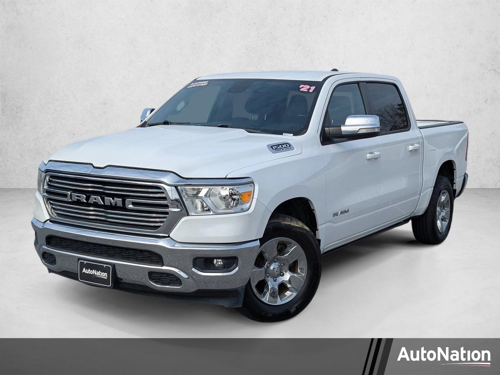 2021 RAM 1500 Big Horn/Lone Star 4x4 Crew Cab 5'7's photo