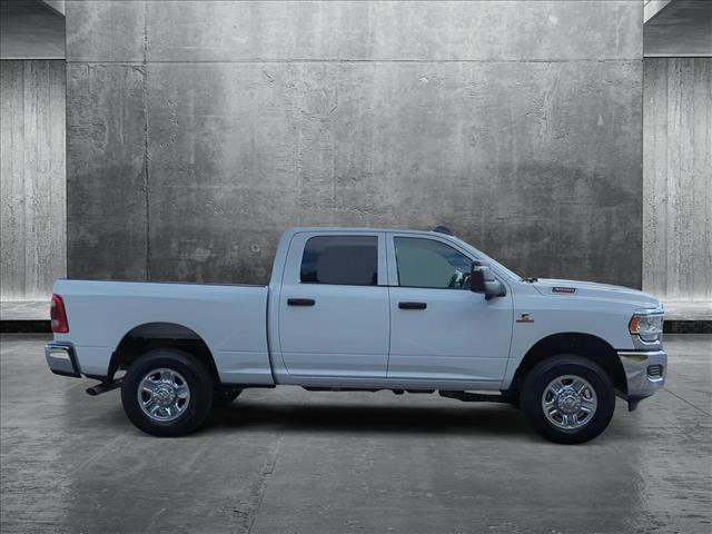 2024 Ram 3500 Tradesman photo 4