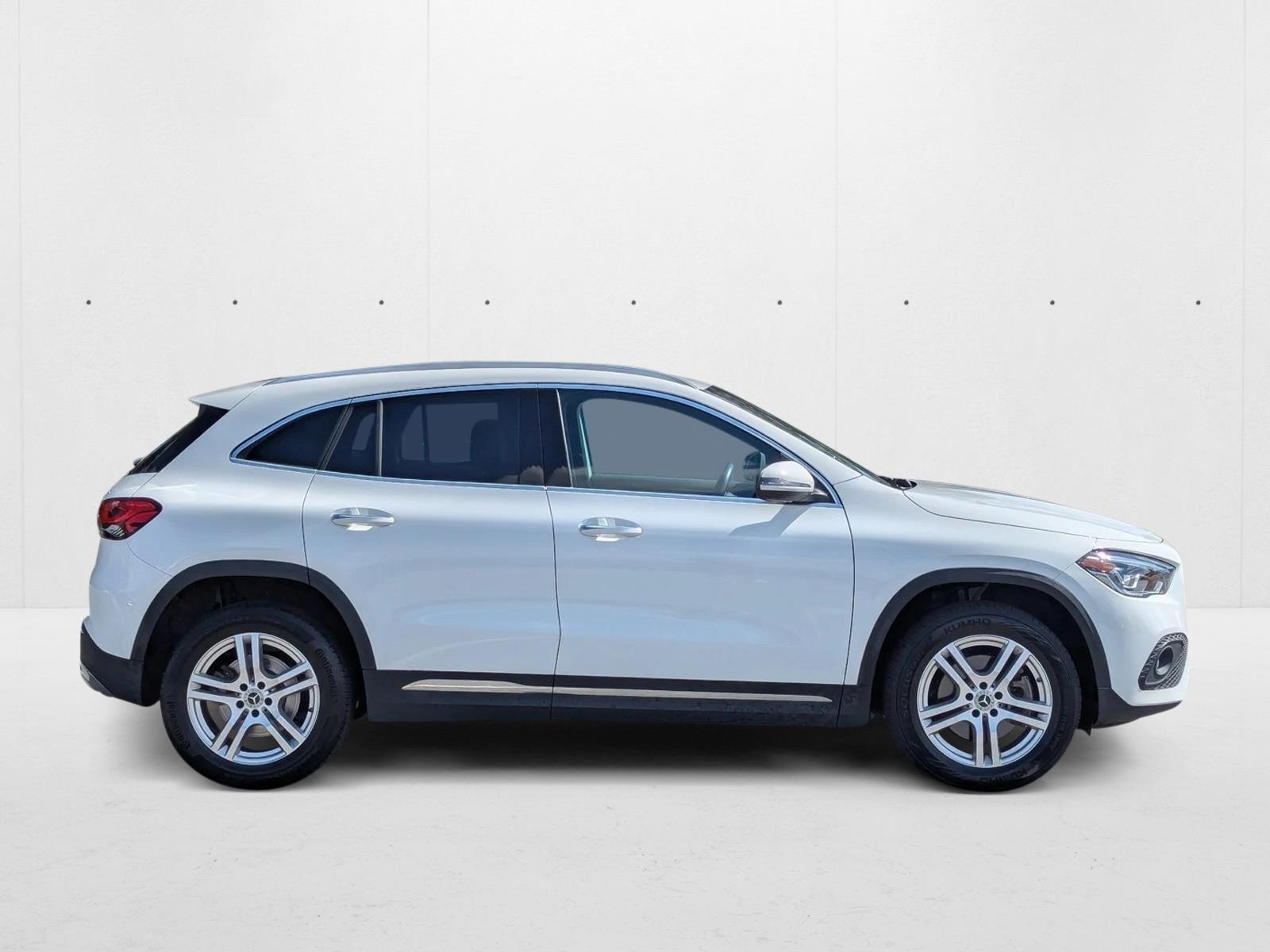 2022 Mercedes Benz GLA 250 4MATIC photo 4