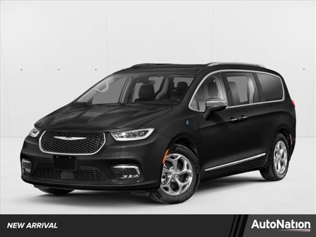Used 2023 Chrysler Pacifica Hybrid Limited Mini-van Passenger