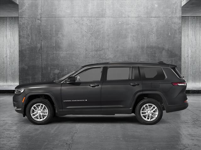 2025 Jeep Grand Cherokee Limited photo 3