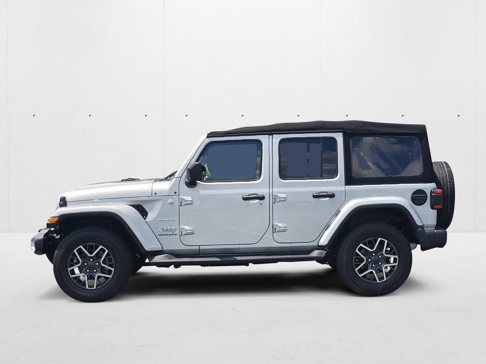 2024 Jeep Wrangler 4-Door Sahara - Photo 8