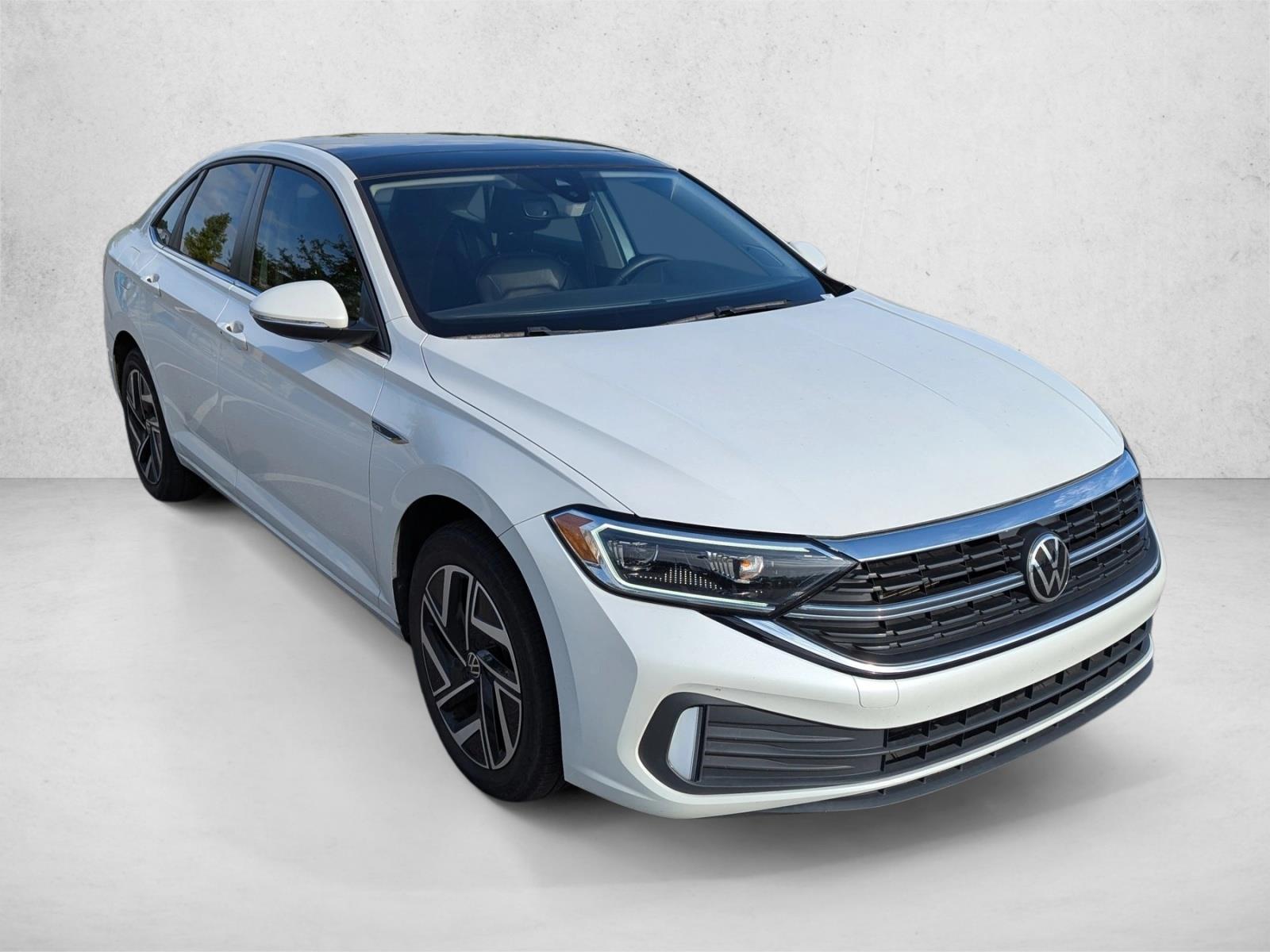 2022 Volkswagen Jetta SEL photo 3
