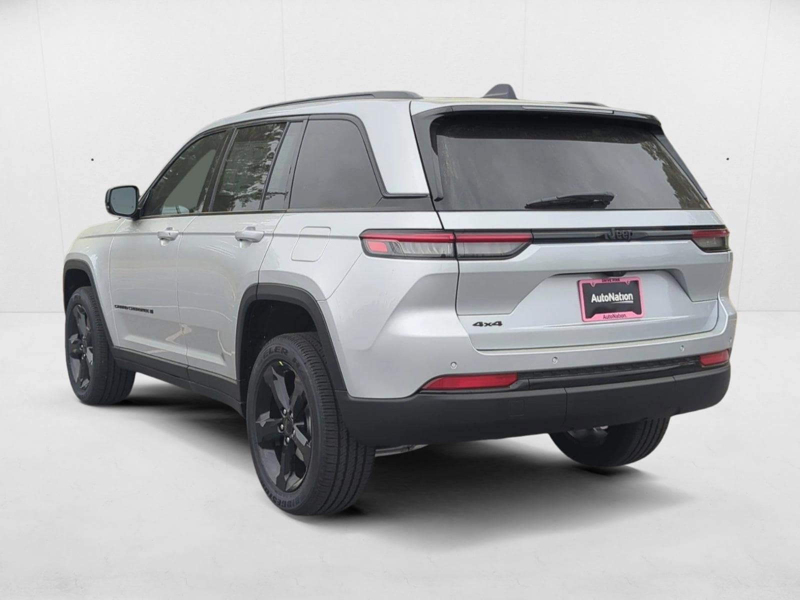 2025 Jeep Grand Cherokee Altitude - Photo 2