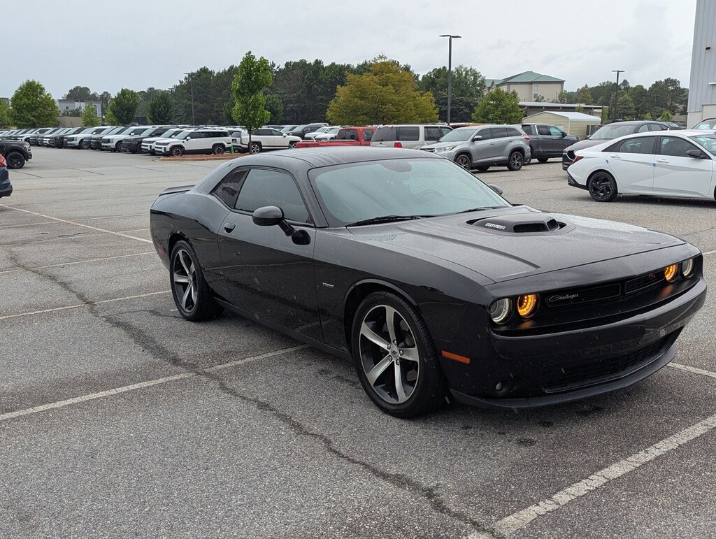 Used 2018 Dodge Challenger R/T Shaker 2dr Car
