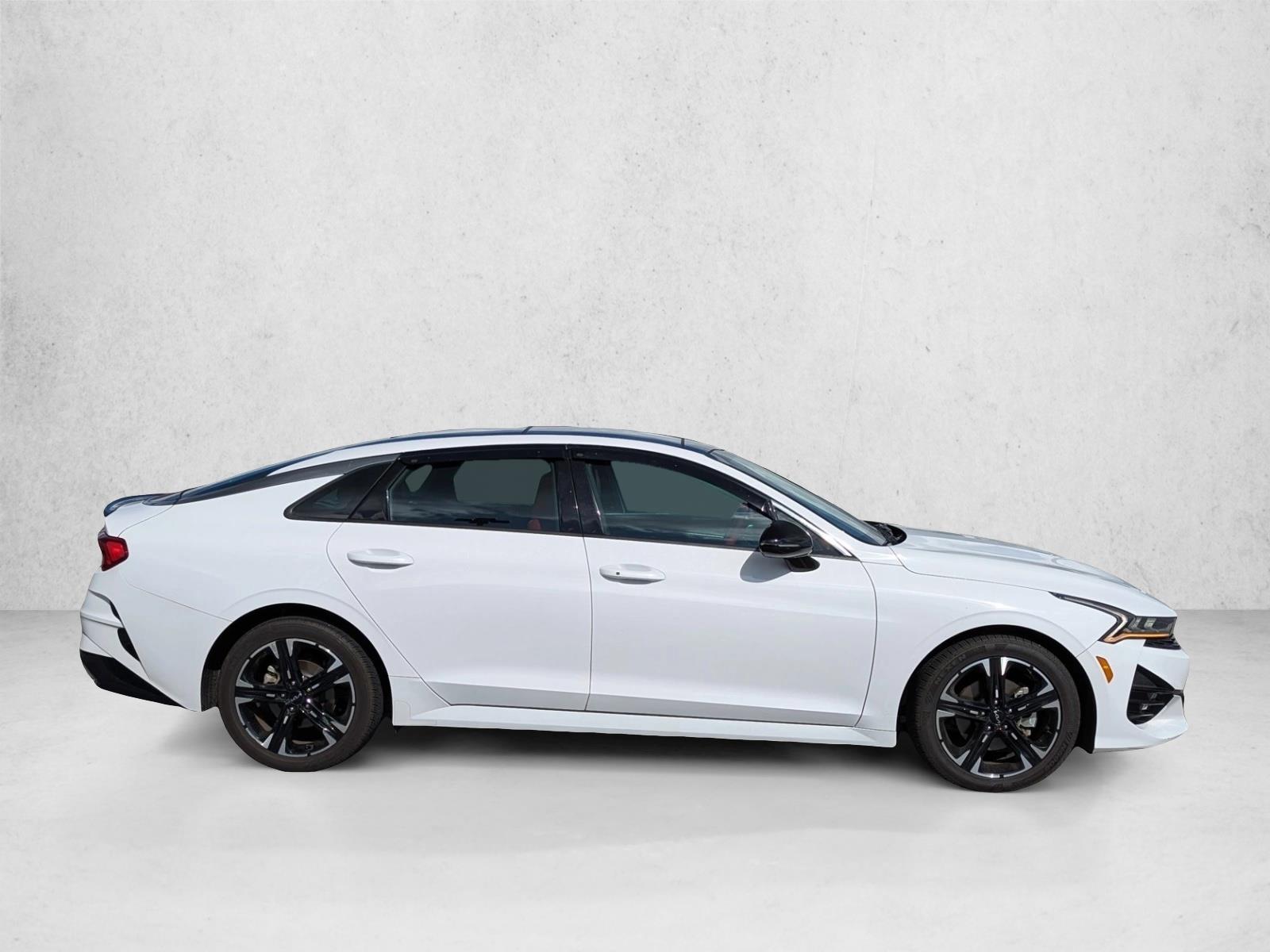 2022 Kia K5 GT-Line photo 4