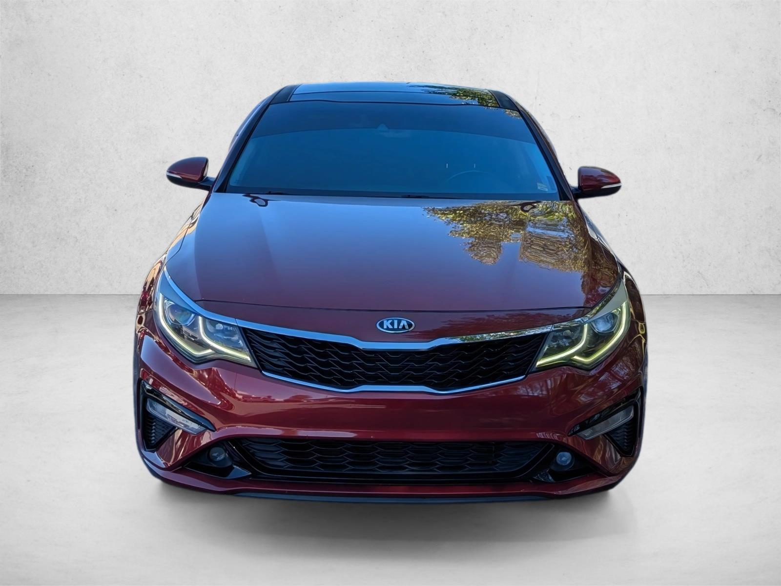 2019 Kia Optima S photo 2
