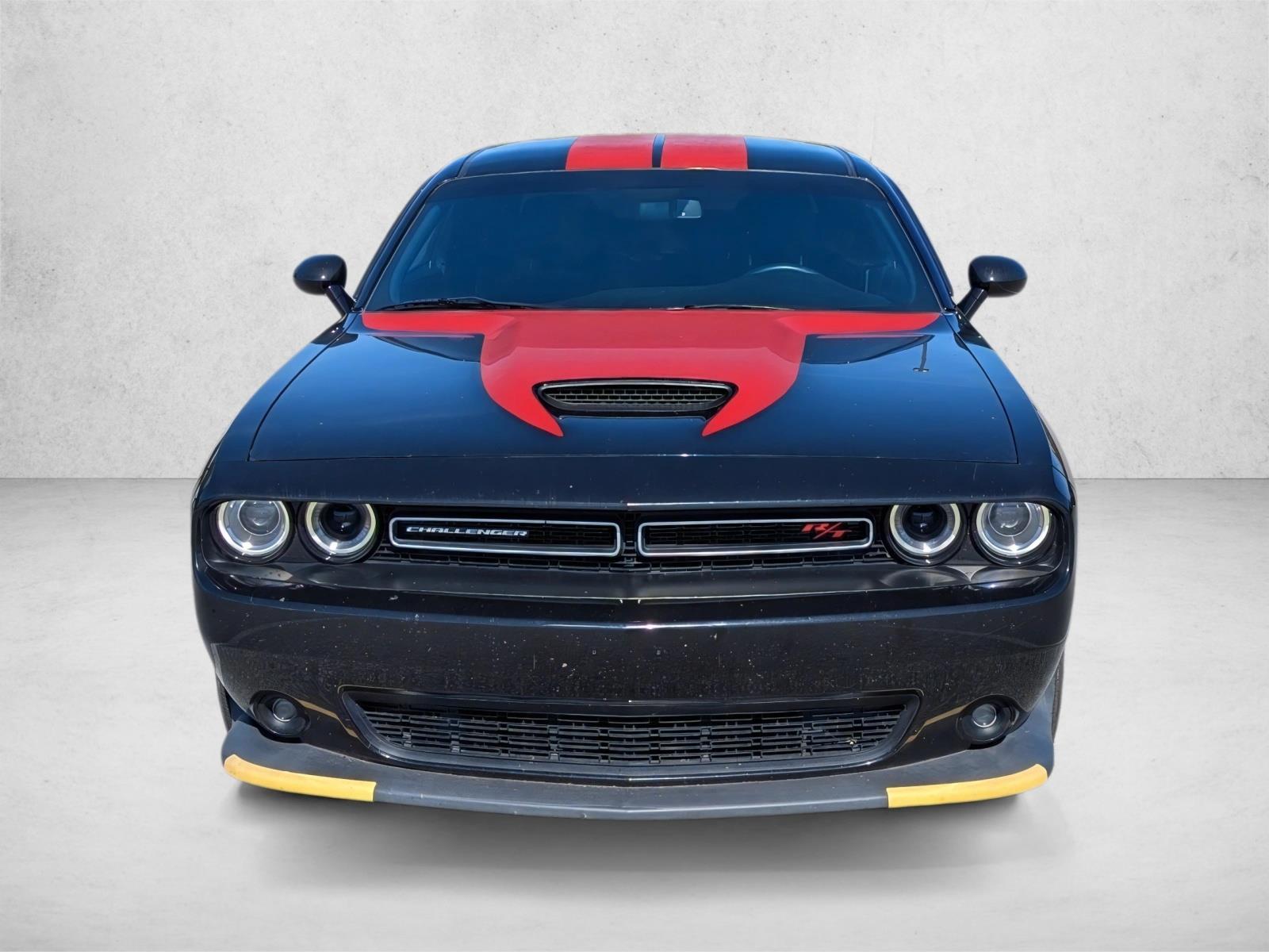 2019 Dodge Challenger R/T photo 2