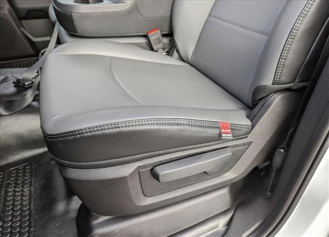 2024 Ram 2500 Tradesman photo 4
