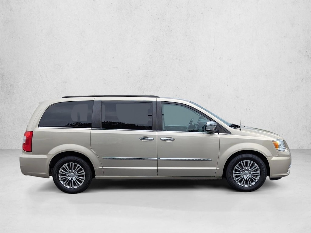 Used 2015 Chrysler Town & Country Touring-L Mini-van Passenger