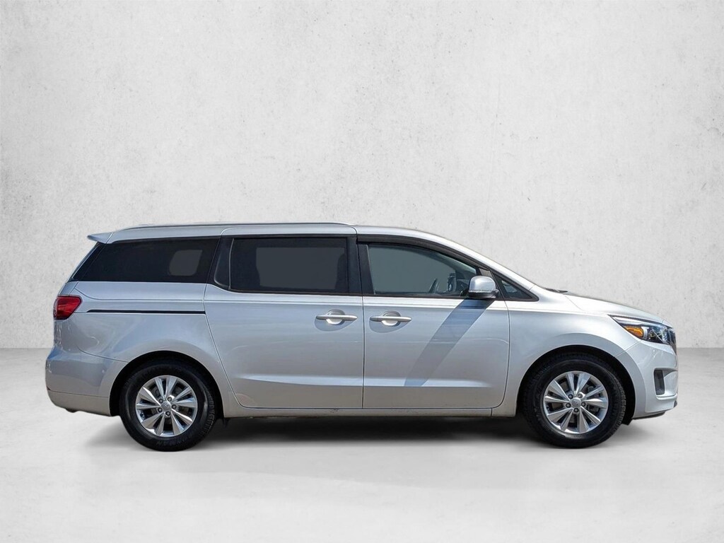 Used 2015 Kia Sedona LX Mini-van Passenger