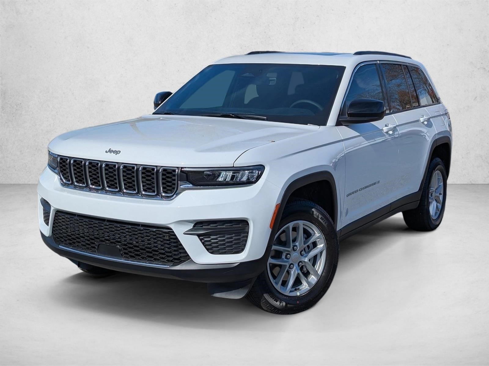 2025 Jeep Grand Cherokee Laredo's photo