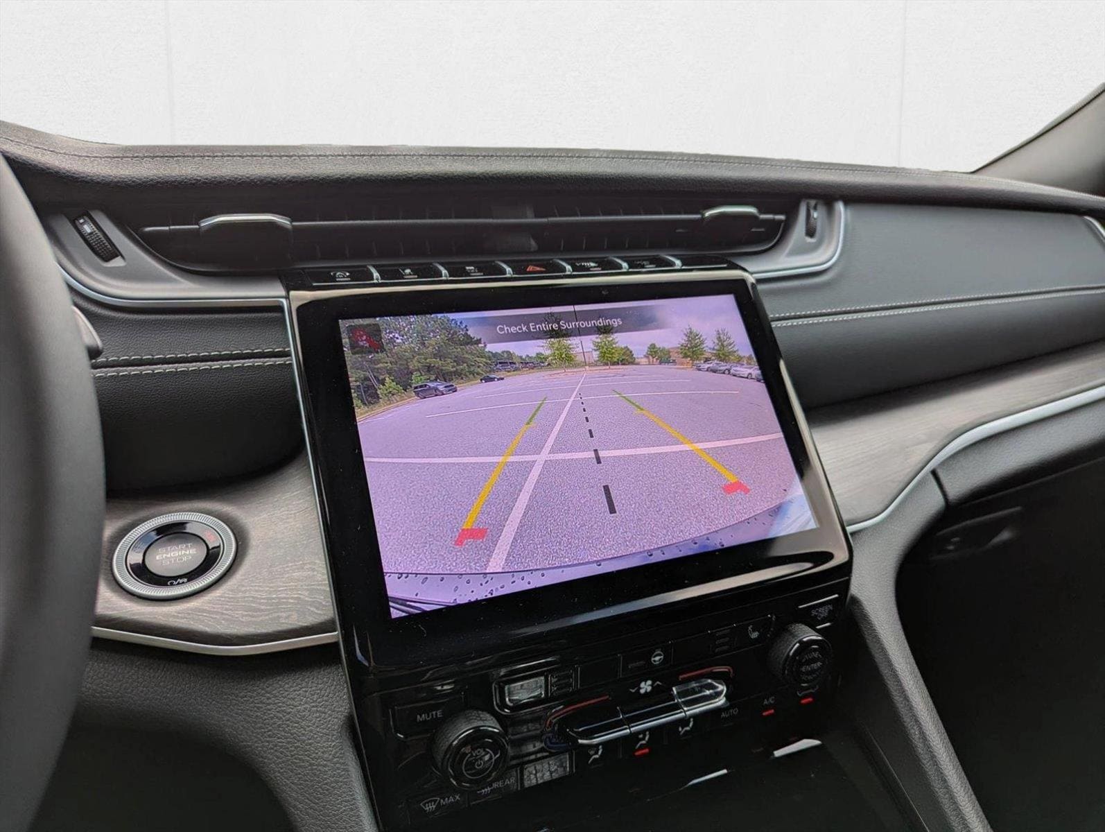 2025 Jeep Grand Cherokee Limited - Photo 15