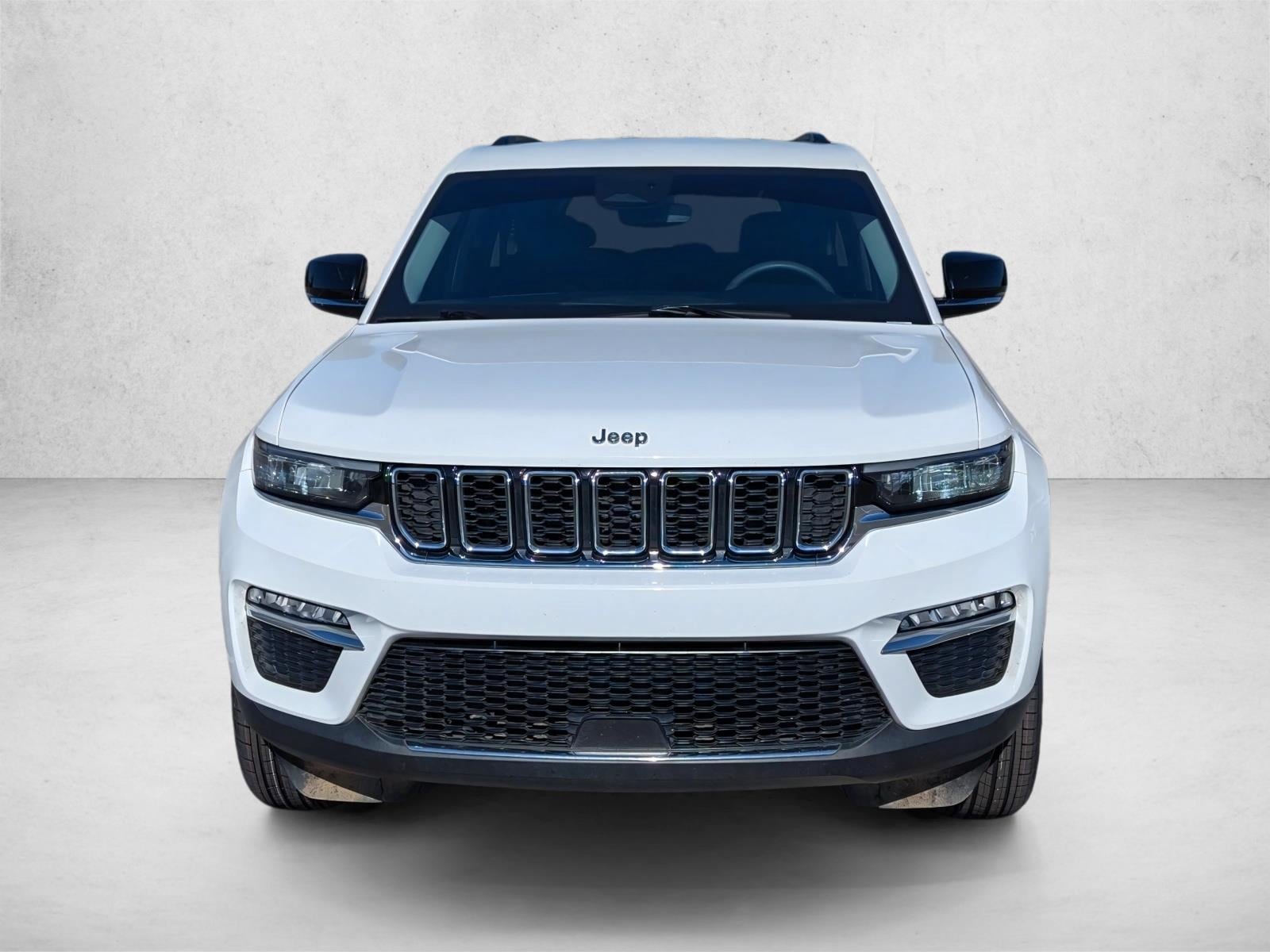 2023 Jeep Grand Cherokee Limited Sport photo 2