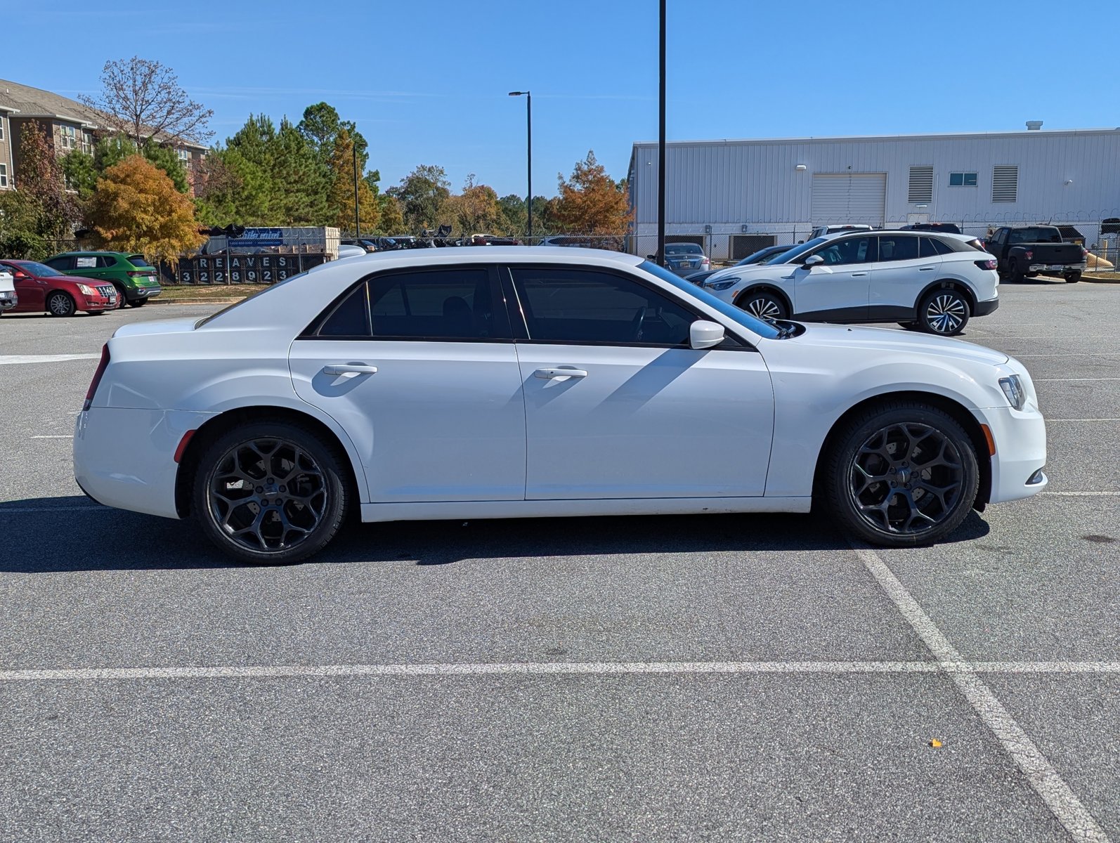 2019 Chrysler 300 photo 4
