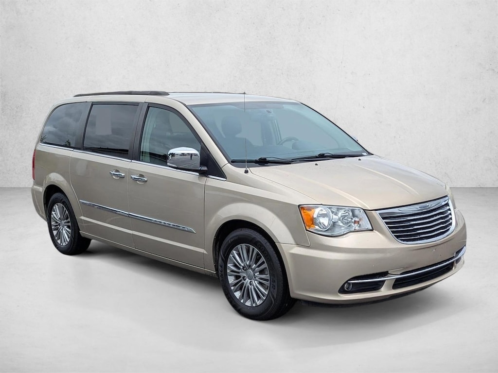 Used 2015 Chrysler Town & Country Touring-L Mini-van Passenger